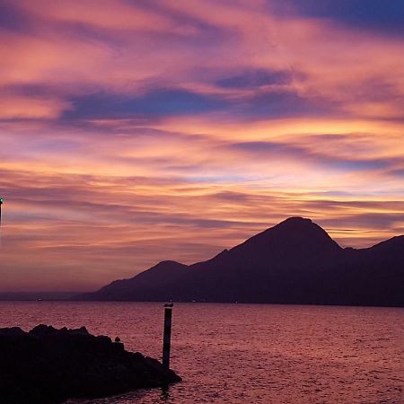 Appartamenti Chemasi Brenzone sul Garda Exterior photo
